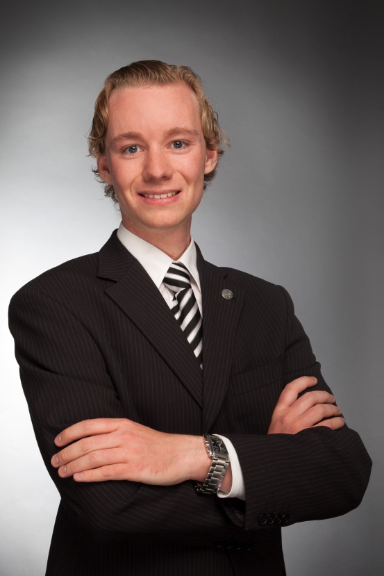 Daniel Knischourek, Consultant